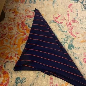 Lululemon button scarf